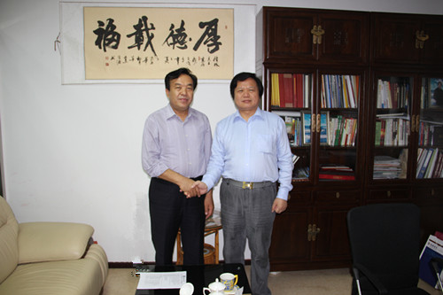 山西交城县县委书记李志安一行来访我院洽谈合作事宜